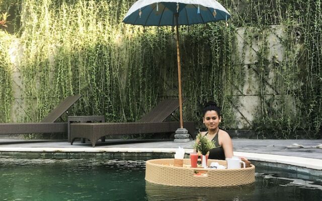The Jungle Villa