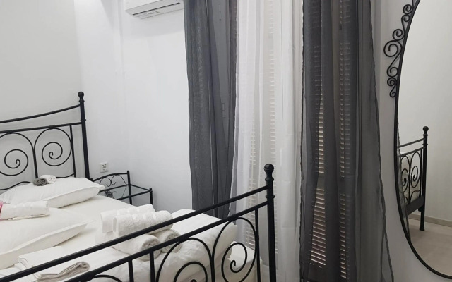 Konstantinos'S Luxury Apartment