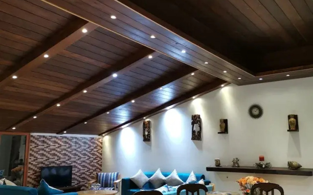Apartment near Lady of the Sea & Phoenician Wall