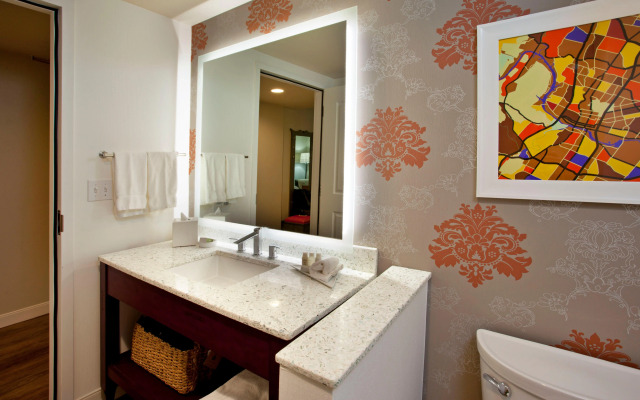 Hotel Indigo Austin Downtown - University by IHG