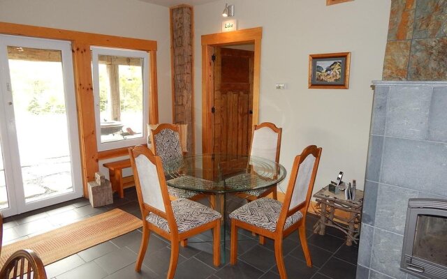 Blue Tin Roof Bed & Breakfast