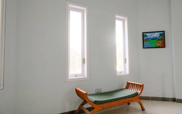 Oyo1509 Candi Panggung Family Guesthouse