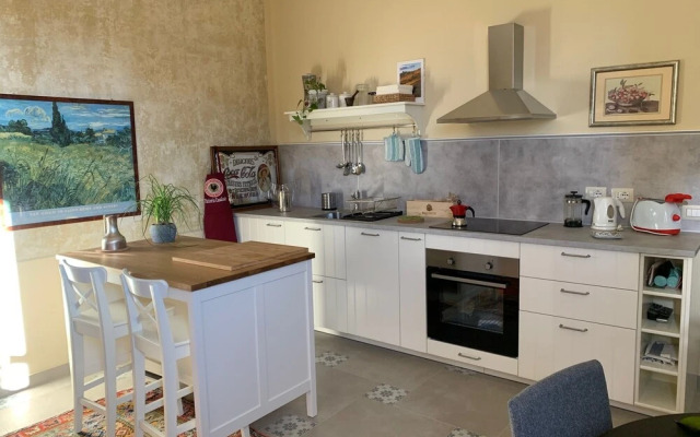 Captivating 2-bed Apartment in Siena