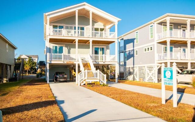 Long Call by Oak Island Accommodations