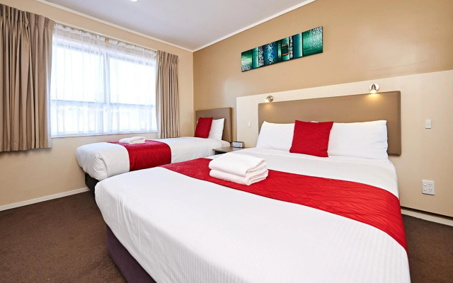 Auckland Airport Lodge – Guest Rooms – Mangere
