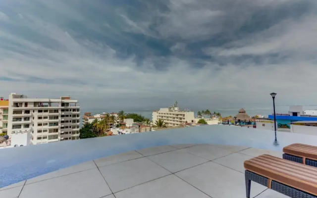 Signature Pinnacle 205 - Luxury Condo With Ocean Views