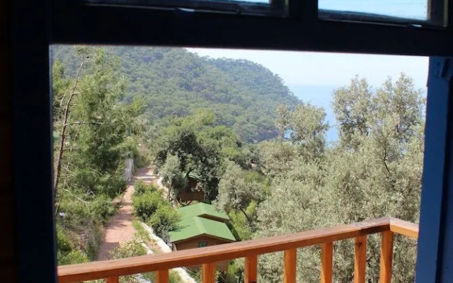 Helios Gunes Camping