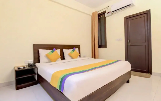 Itsy Hotels Royal Monarch