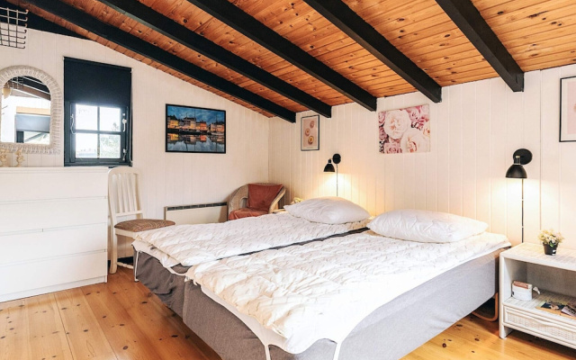 Spacious Holiday Home in Væggerløse near Sea