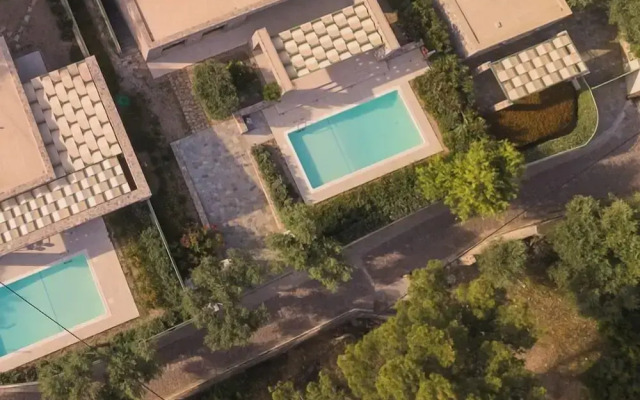 Ouzo Stone House 2, with private pool