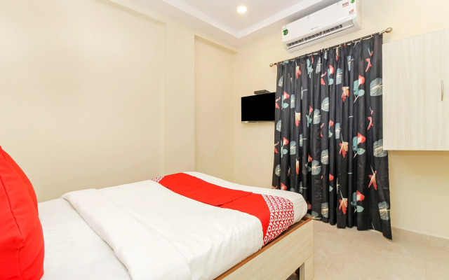 Royal Emirates Banjara by OYO Rooms