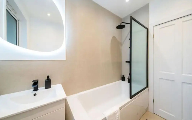 Taigh Tatha - Stylish 3 bed Home