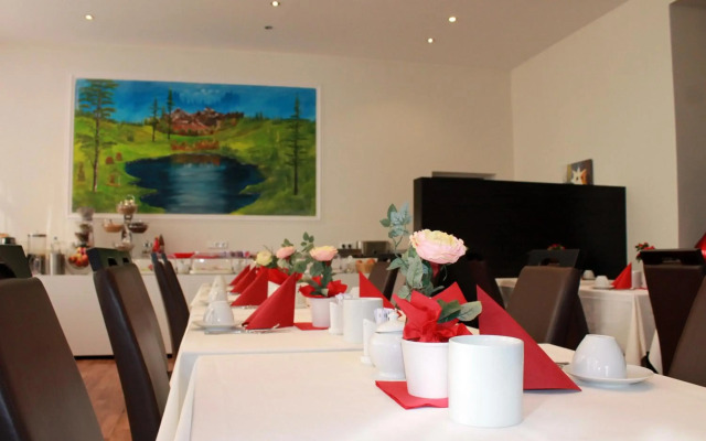Hotel Aariana