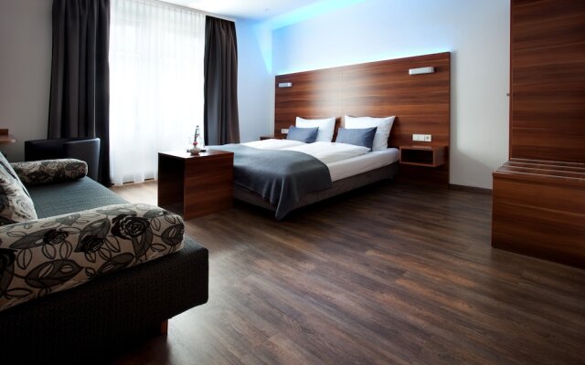 Schlotzeria Hotel I Café I Eis