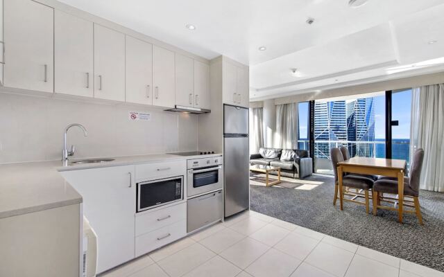 Gold Tower Private 16th Level 2 Bedroom Dual Key