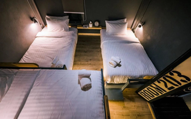 Zeds Hostel Bangkok