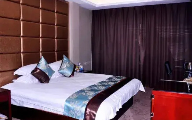 Imperial Court Hotel