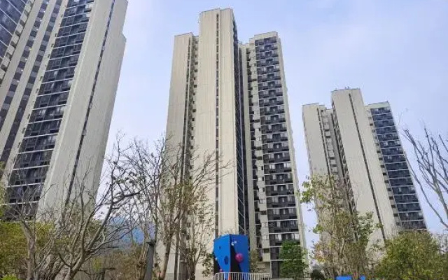 Qingyuan Longxing Homestay (Yinzhan Station)