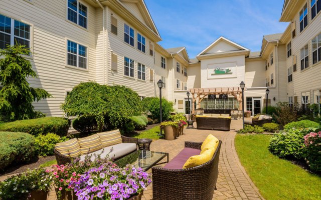 Homewood Suites by Hilton Buffalo Airport