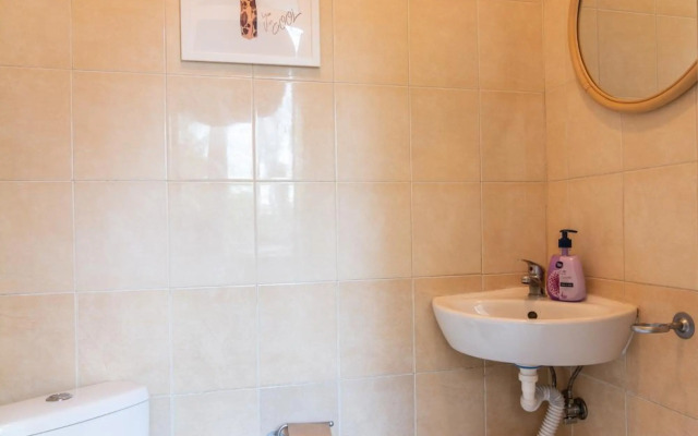 Madrid spacious and quiet family Apartment