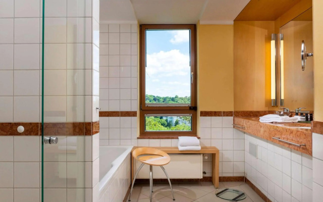 Vienna House by Wyndham Remarque Osnabrück