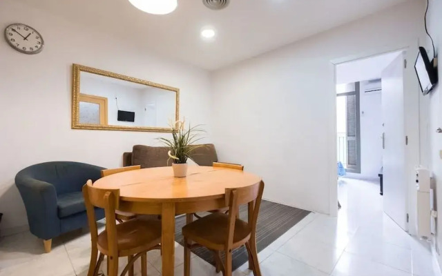 6 Pax Las Ramblas Santa Mónica (Barcelona)