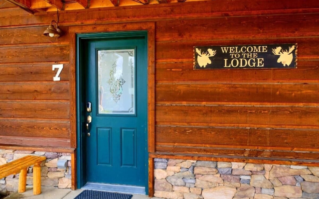 Private Lake Getaway with Kitchen