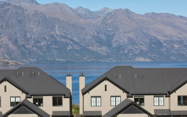 Platinum Queenstown Villas
