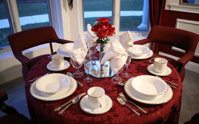 Rosewood Manor Bed & Breakfast