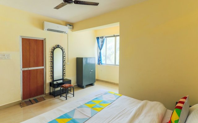 OYO 17182 Home Green View 2BHK Nuvem