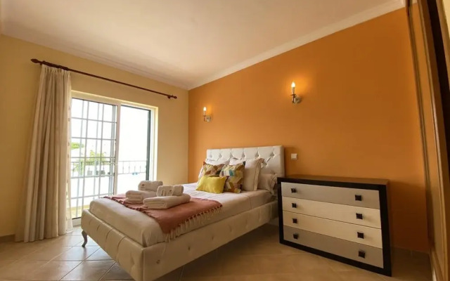 P RA Amazing Villa With Pool by Homing