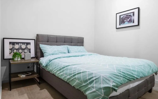 Roomerang at Melbourne Star 23