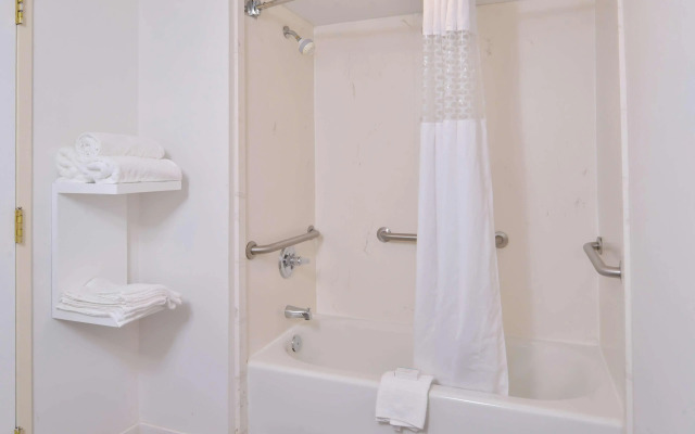 Hampton Inn Greensboro-East