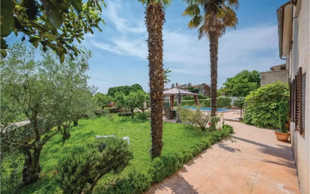 Apartment Baderna 13
