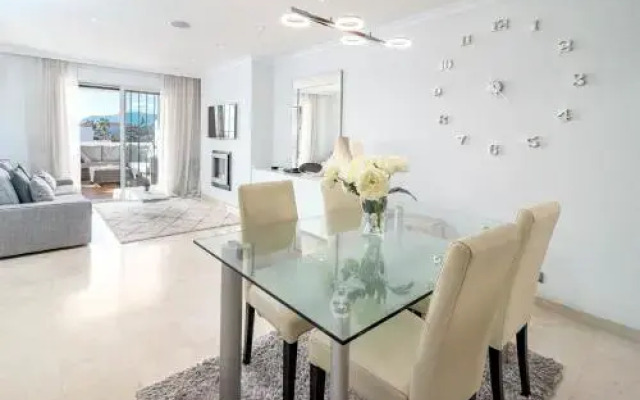 Family friendly apt close to beach-AGC28