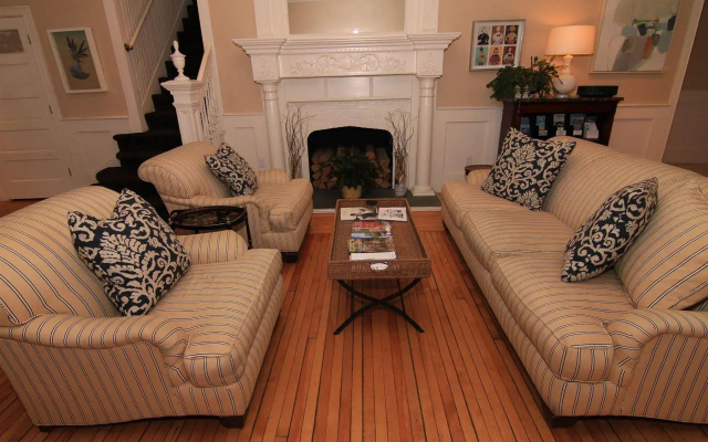 Anchor Inn Beach House