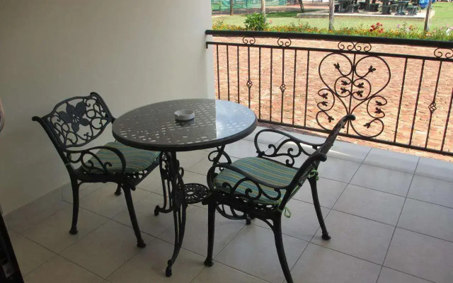 Casa Bianca Guest Lodge