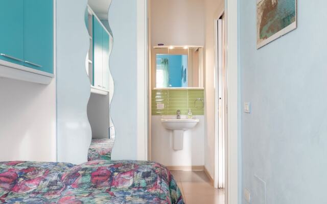 Graceful Holiday Home in Magliolo With Swimming Pool