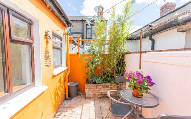 2 Bedroom City Cottage In Pheonix Park