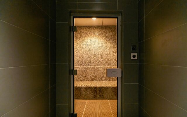 GLOBALSTAY. DAMAC Tower Paramount