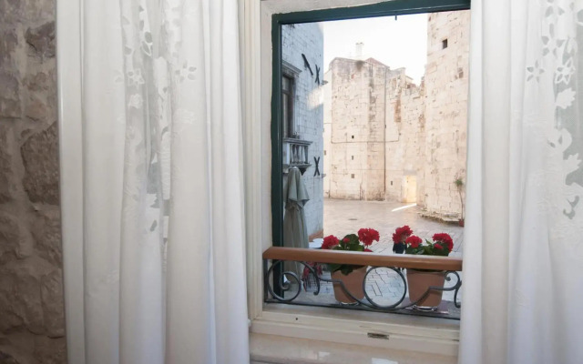 Old Square "Stone Pearl"