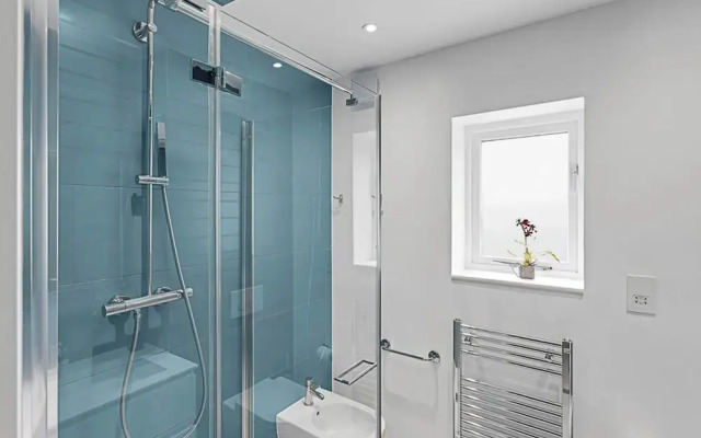 2-bed Getaway Near East Dulwich Station