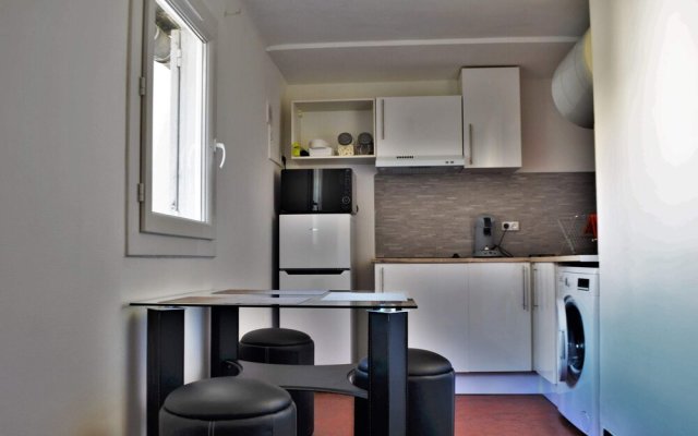 Beautiful New Apartment at Saint-Charles Station