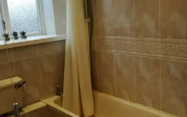 Spacious Luxury 2 Double Bedroom Flat in Newcastle