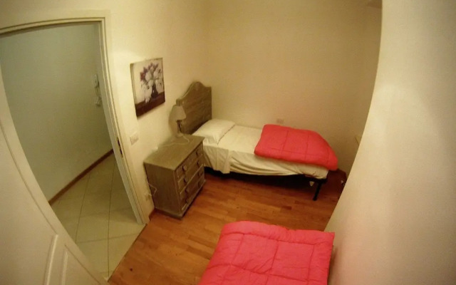 The charmant apartment with lake view
