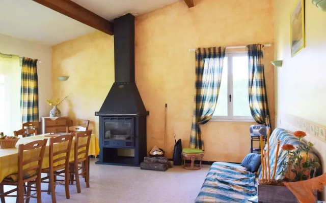 Beautiful Holiday Home in Bourdeaux with Hill View