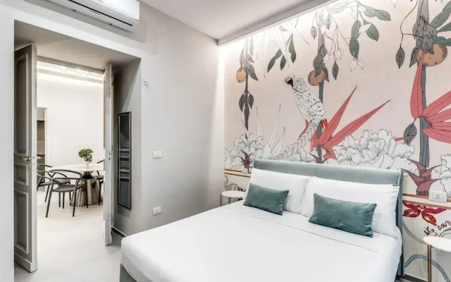 Grey Diamond in Naples