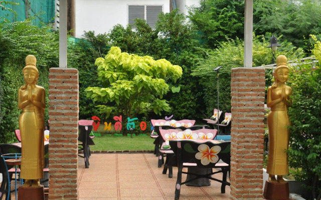 Kriss Residence