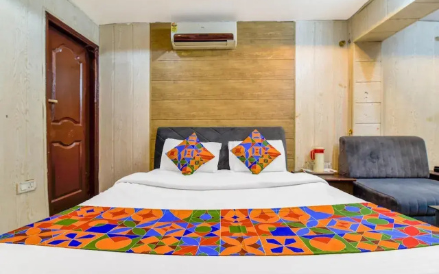 FabHotel Log Inn