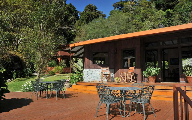 Trogon Lodge